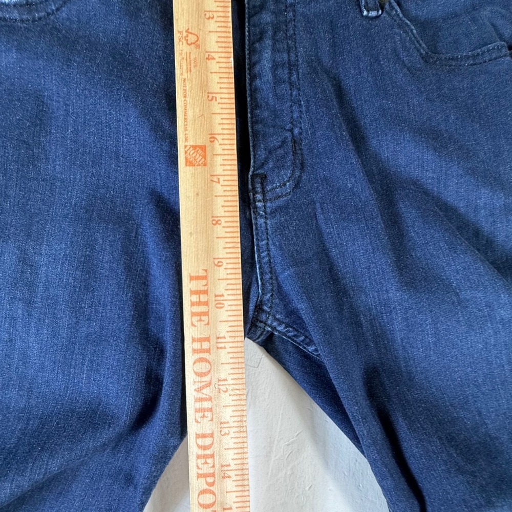 Mugsy Jeans Mens 33x30 Studio Blue Straight Leg Dark Wash Style FLX3NSB - Picture 8 of 9